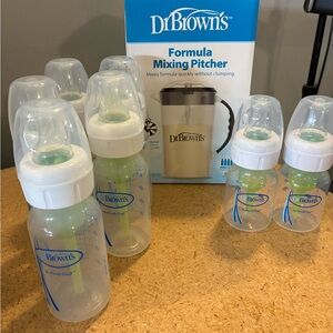 Dr. Brown's Baby Bottles and Formula Mixing Pitcher Set